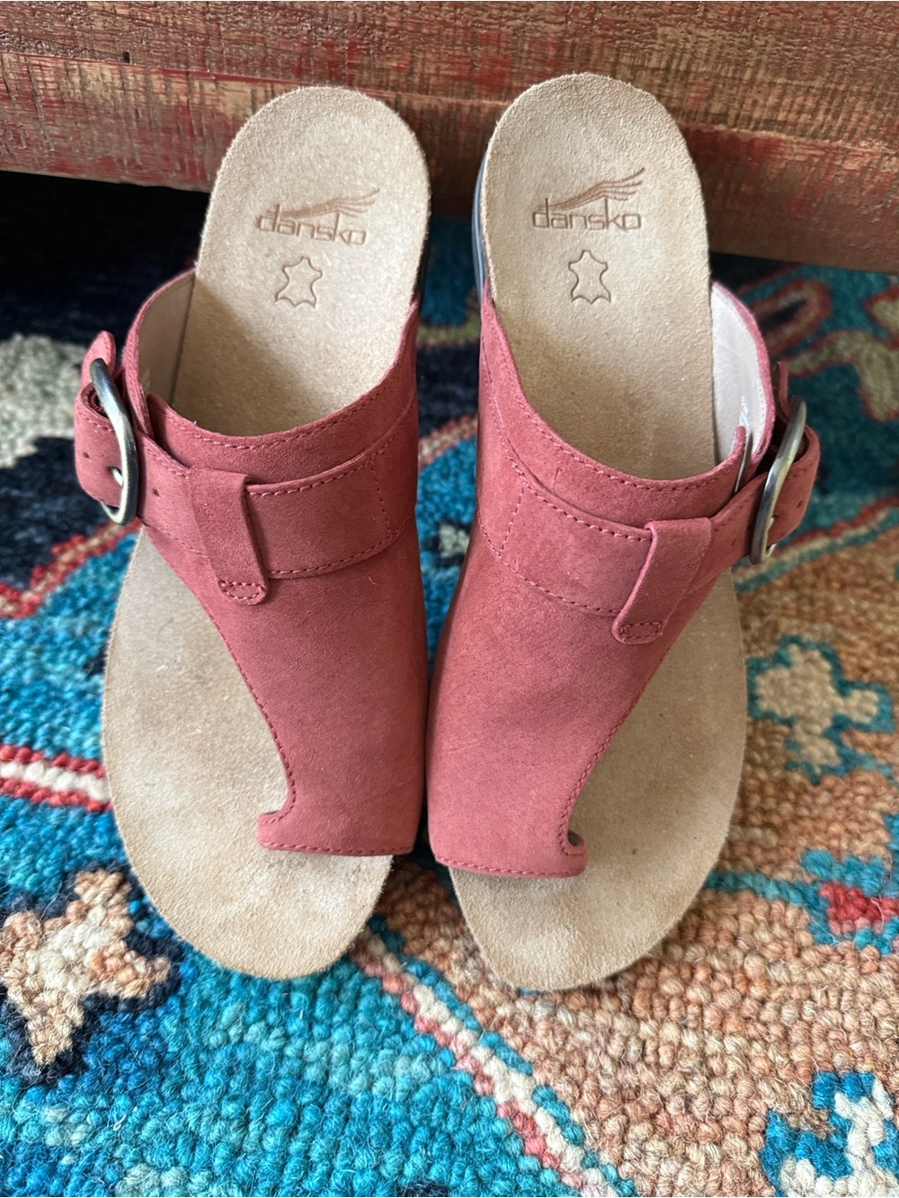 Dansko Womens Size EU 41 US
10.5-11 Rylee Cayenne Red Suede. Worn once, like new